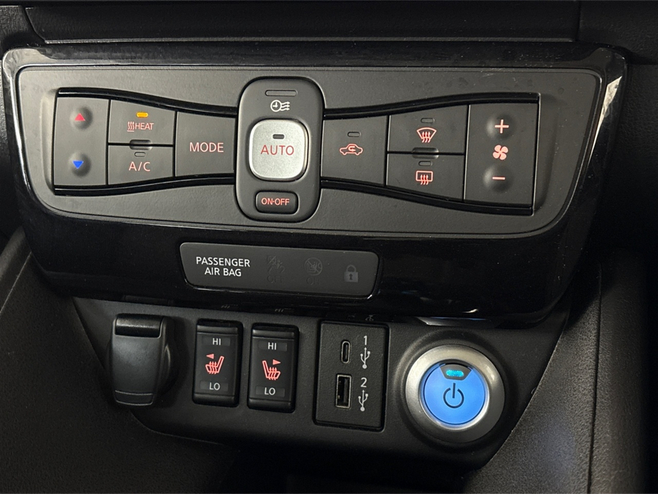 2023 Nissan Leaf PREMIUM 40KW**HEATED FRONT SEATS**HEATED MULTIFUNCTIONAL STEERING WHEEL**SEMI DIGITAL DASH**TOUCHSCREEN BLUETOOTH MEDIA**NAVIGATION**REVERSE CAMERA**PARKING SENSORS**ECO MODE**CRUISE CONTROL €17,995