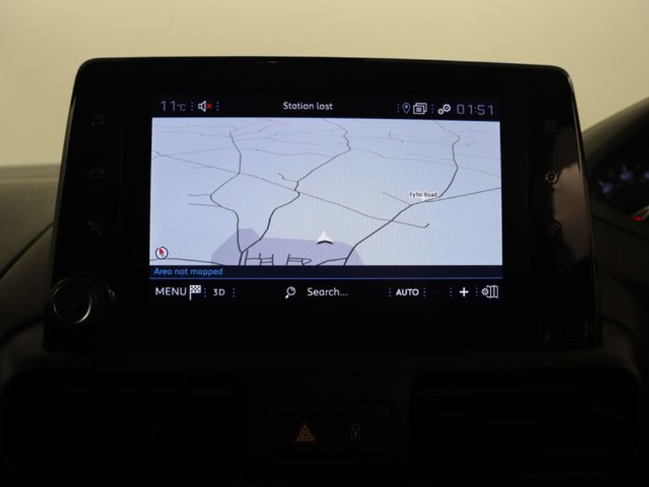 2022 Peugeot Partner - image 12