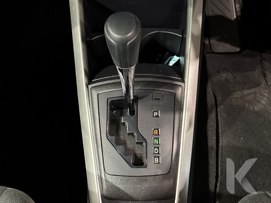 2021 Toyota Corolla - image 13