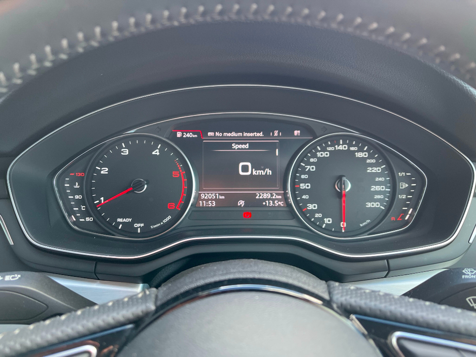 2018 Audi A4 - image 12