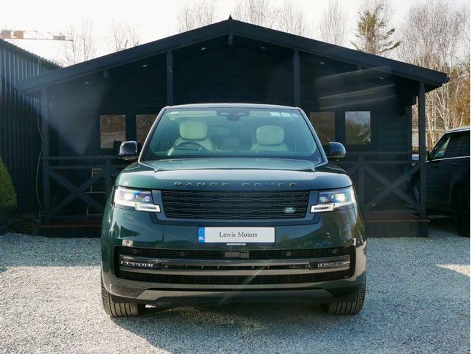 2025 Land Rover Range Rover - image 2