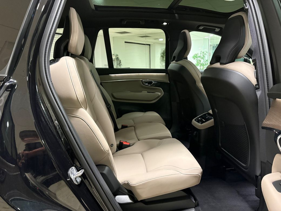 2025 Volvo XC90 T8 PLUS AWD 7-SEATER=BLONDE LEATHER//PAN ROOF//AS NEW=2 YEAR WARRANTY=TAILORED FINANCE PACKAGES INCL PCP AVAILABLE=TRADE IN'S WELCOME €81,995