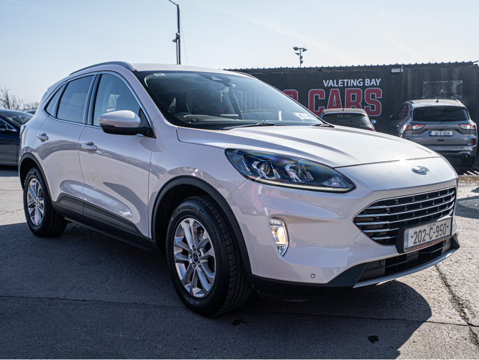 2020 Ford Kuga - image 15