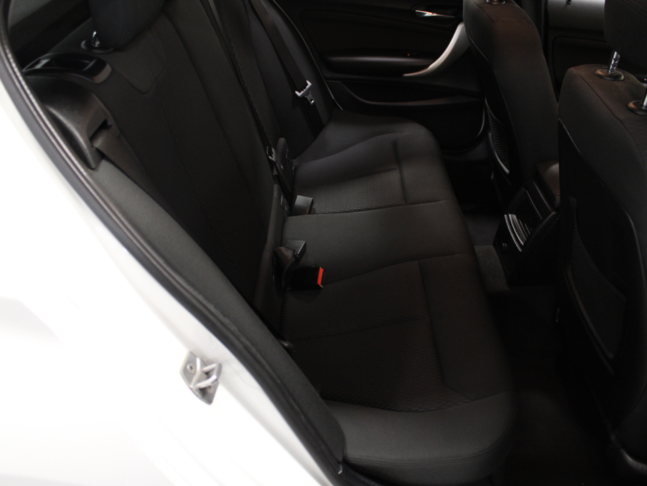 2016 BMW 1 Series - image 26