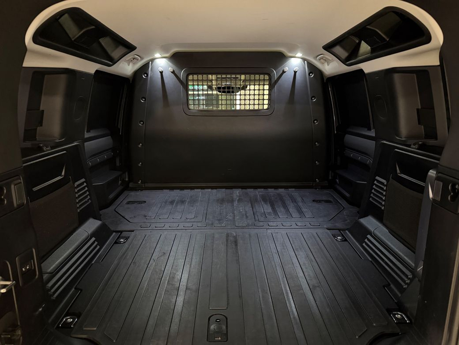 2023 Land Rover Defender 3.0 D300 COMMERCIAL 2 SEATER N1=LOW MILES//HUGE SPEC//1 OWNER=FULL LAND ROVER SERVICE HISTORY=TAILORED FINANCE PACKAGES AVAILABLE=TRADE IN'S WELCOME €64,995