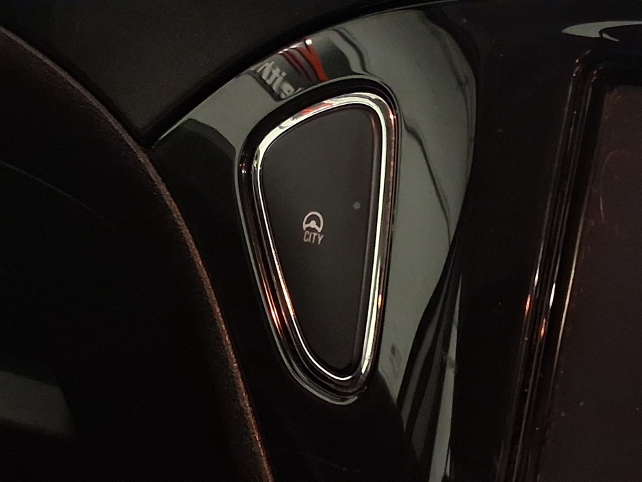 2015 Opel Corsa - image 16