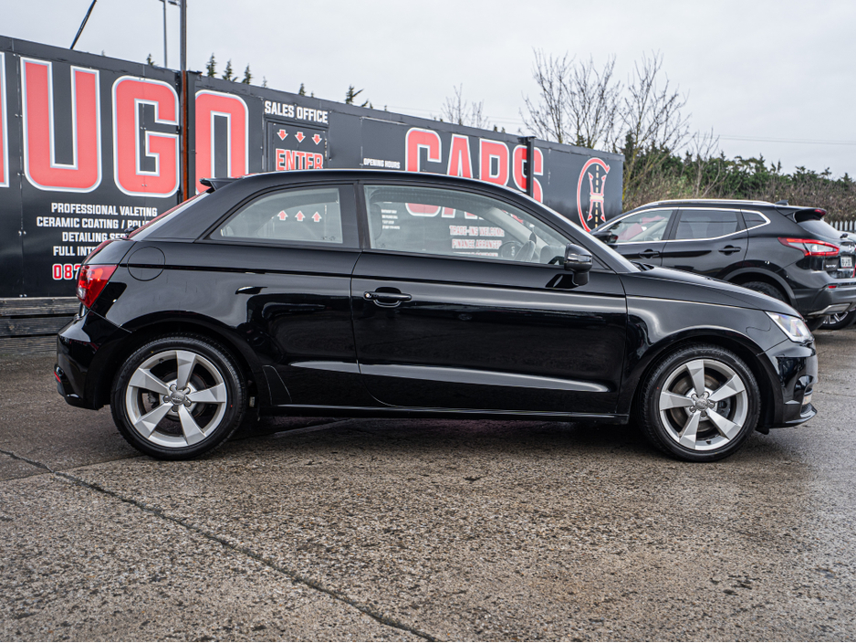 2015 Audi A1 - image 12