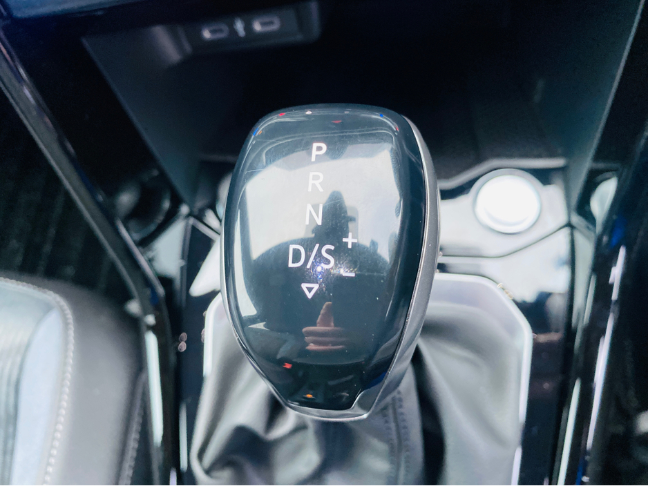 2023 Volkswagen T-Roc - image 18