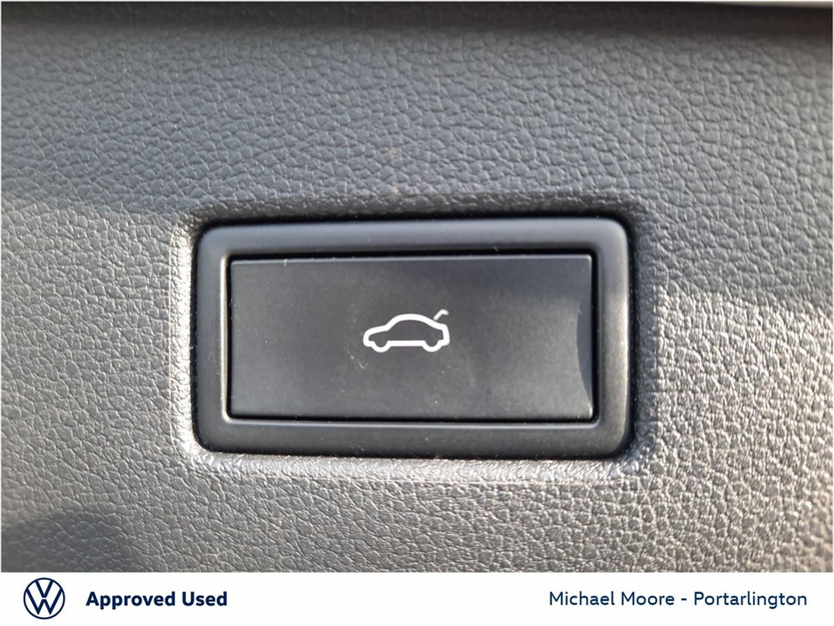 2023 Volkswagen Tiguan - image 33