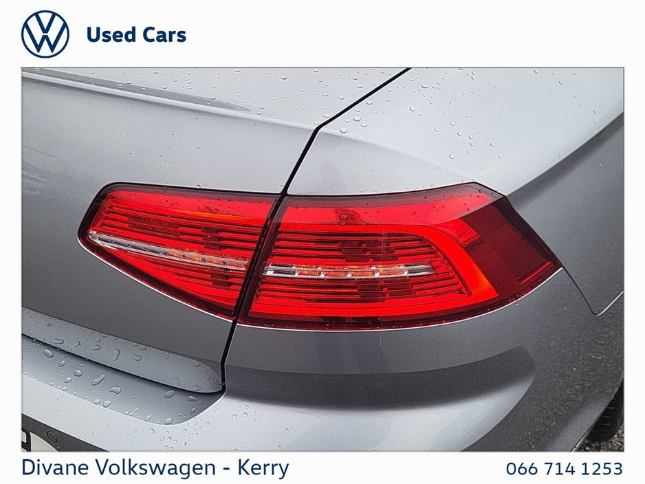 2018 Volkswagen Passat - image 21