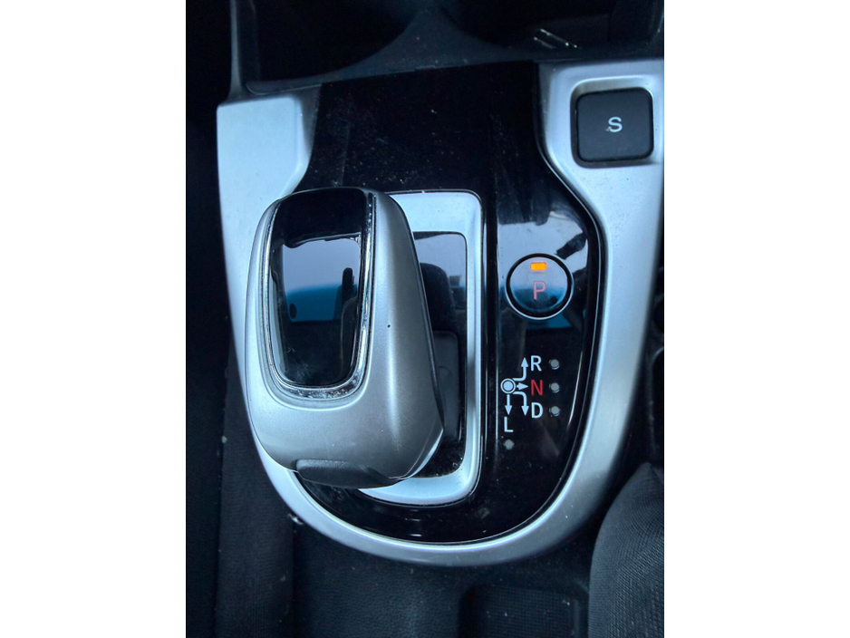 2019 Honda Fit - image 12