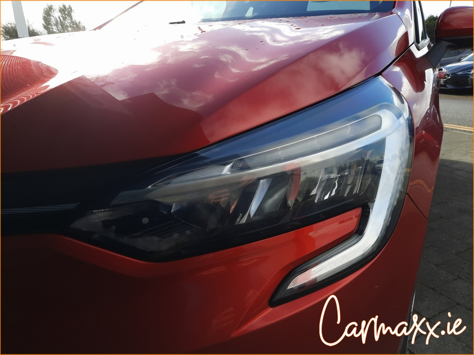 2022 Renault Clio - image 13