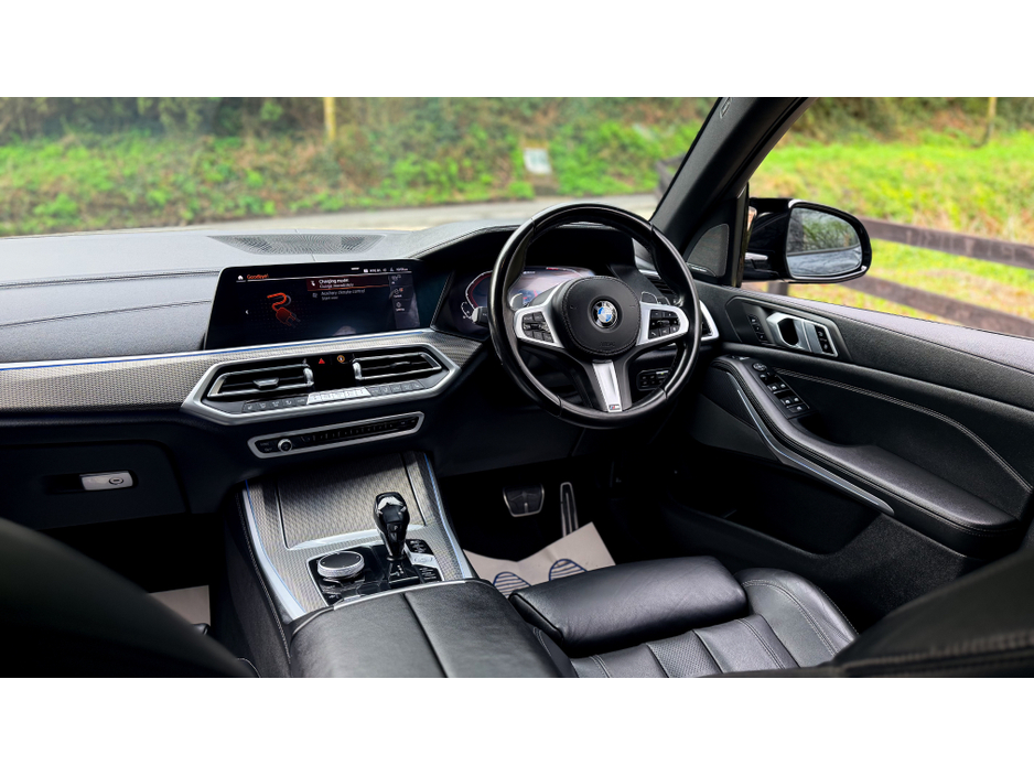 2020 BMW X5 - image 16