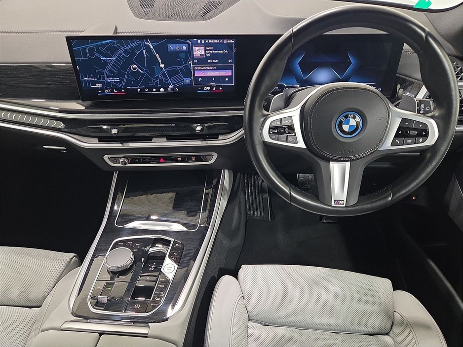 2023 BMW X5 - image 5