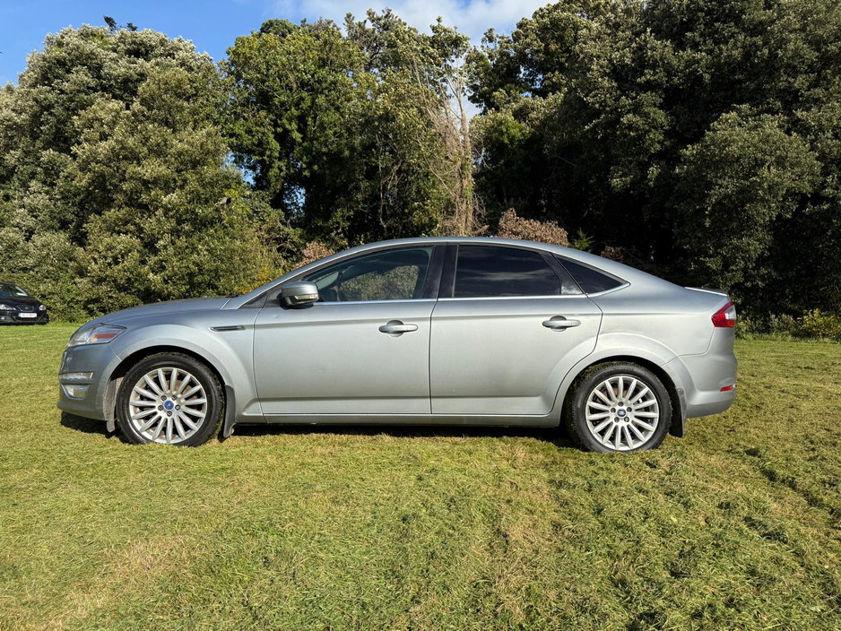 2013 Ford Mondeo - image 3