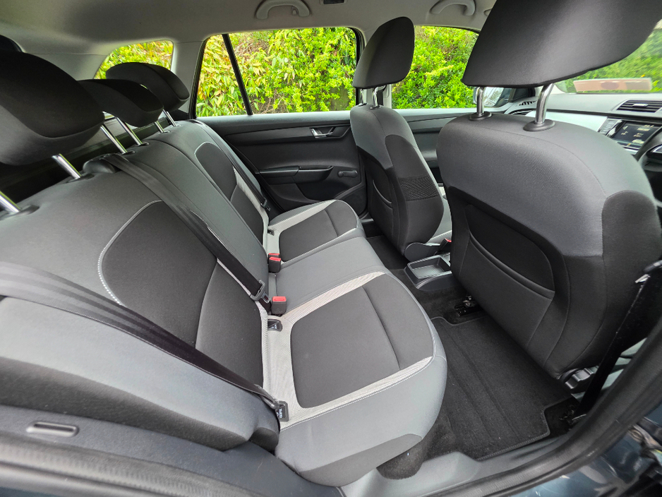 2017 Skoda Fabia - image 10