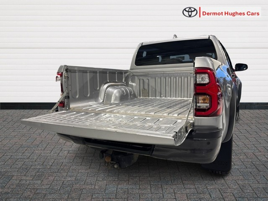 2023 Toyota Hilux 2.8 GR SPORT 4DR A AUTO €41,420