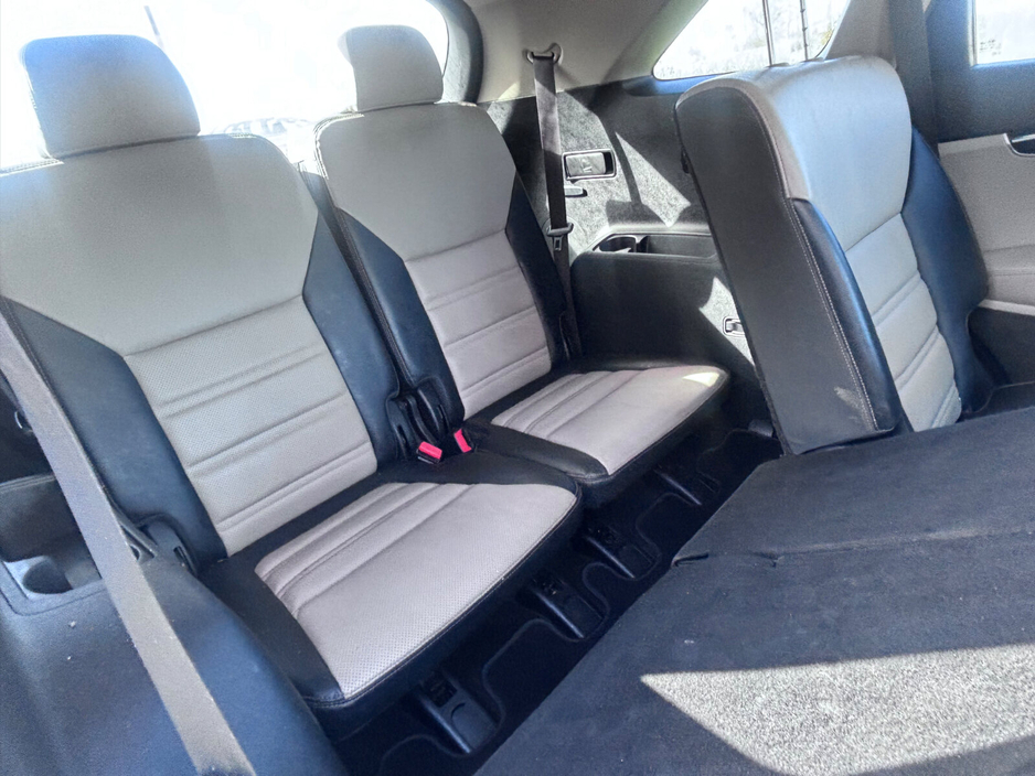 2017 Kia Sorento - image 14