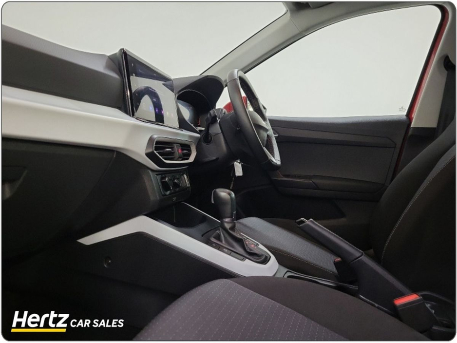 2024 SEAT Arona - image 4