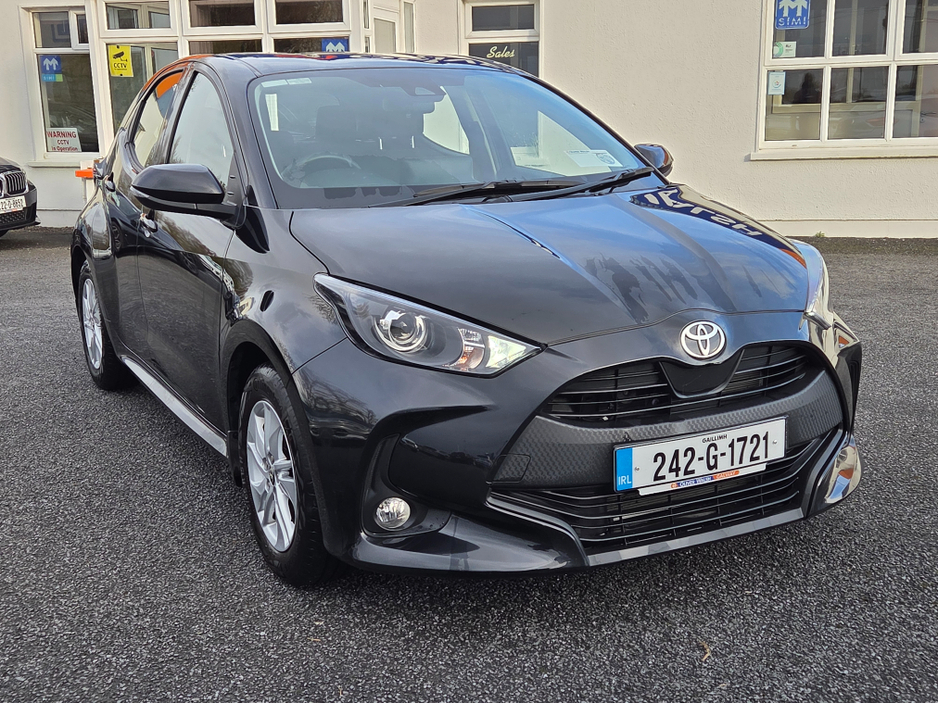 2024 Toyota Yaris 1.5 LUNA €22,950