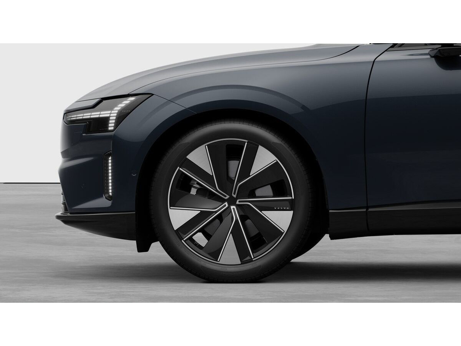 2026 Volvo ES90 - image 9