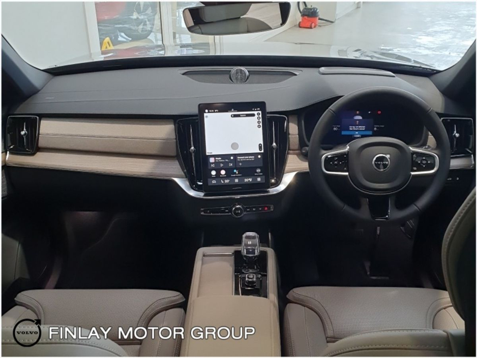 2026 Volvo XC90 - image 2