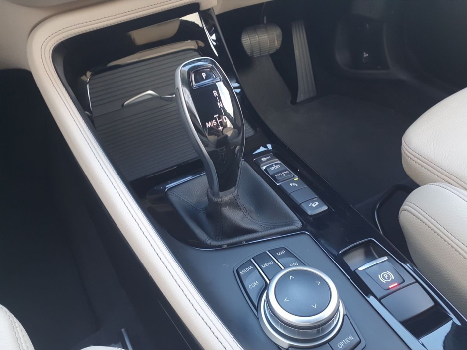 2022 BMW X1 - image 10