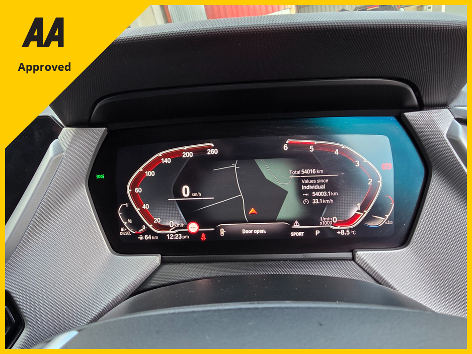 2021 BMW 1 Series - image 17