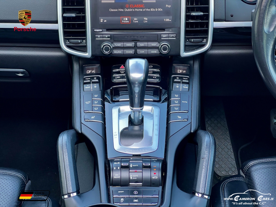 2017 Porsche Cayenne - image 23