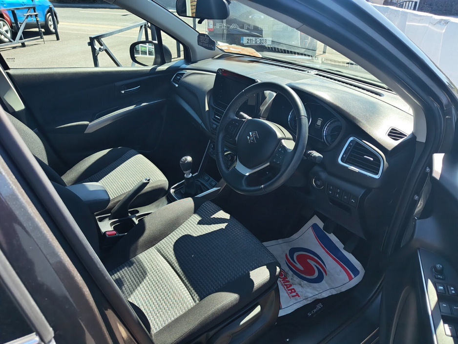 2022 Suzuki SX4 S-Cross - image 10