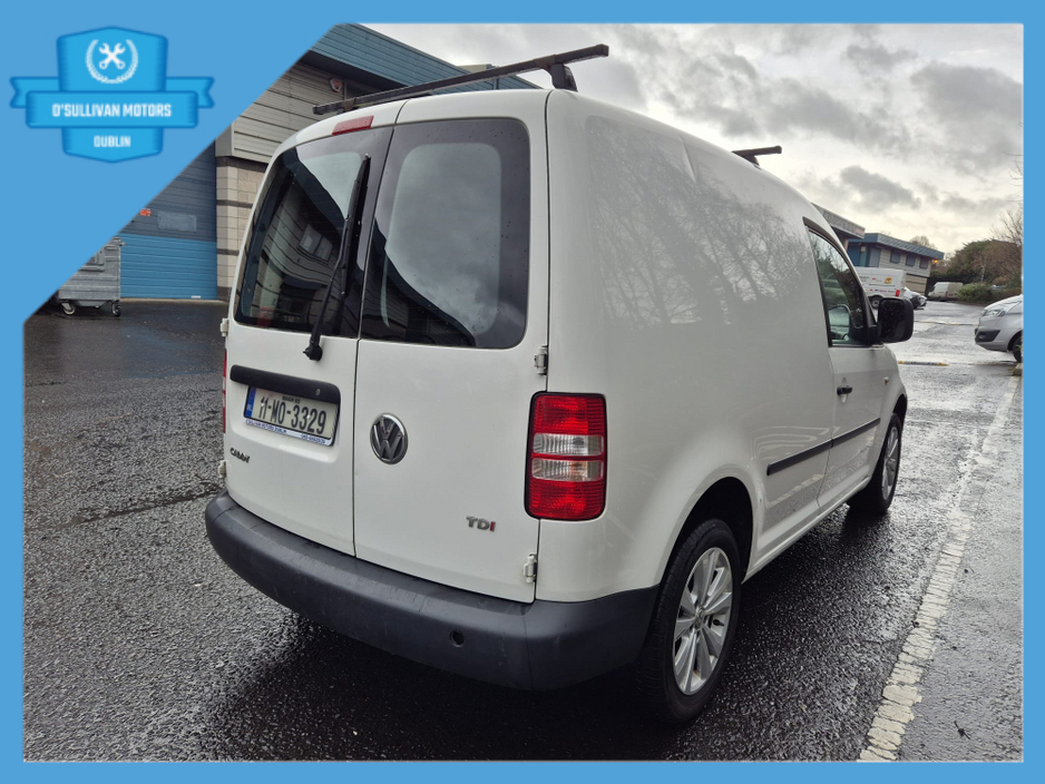 2011 Volkswagen Caddy - image 7
