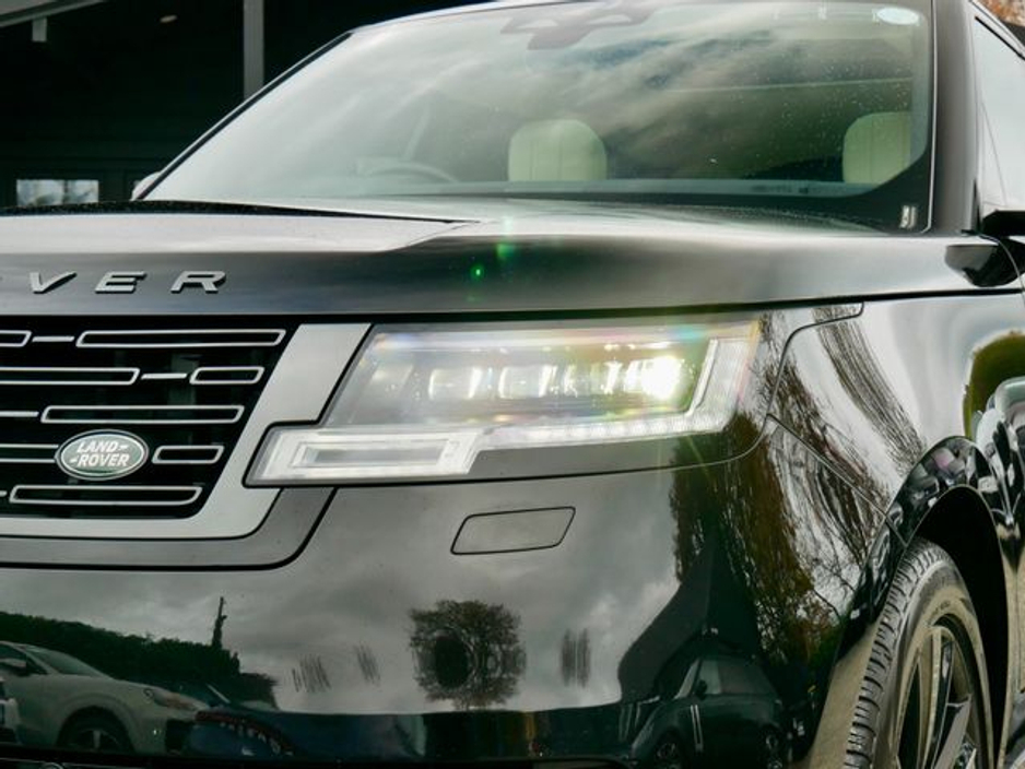 2023 Land Rover Range Rover - image 11