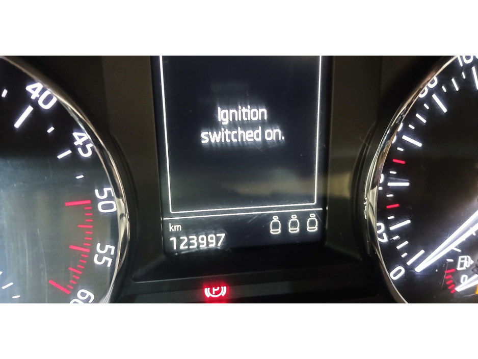 2016 Skoda Octavia - image 3