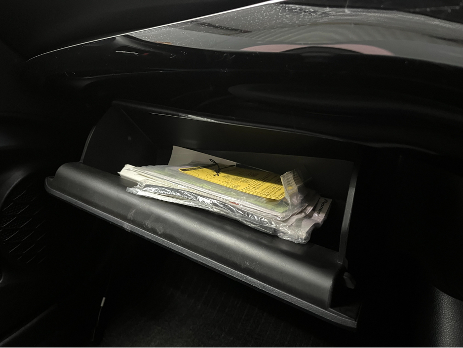 2022 Toyota Prius 2022 TOYOTA PRIUS S 1.8 AUTOMATIC / CRUISE CONTROL / REVERSE CAMERA AND MORE