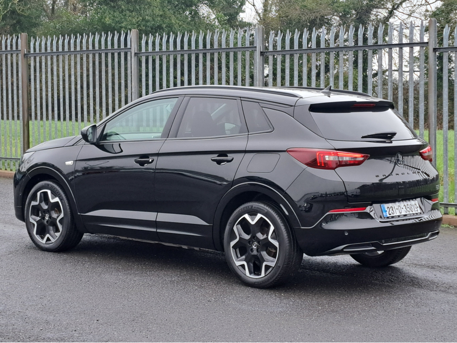 2023 Opel Grandland - image 8