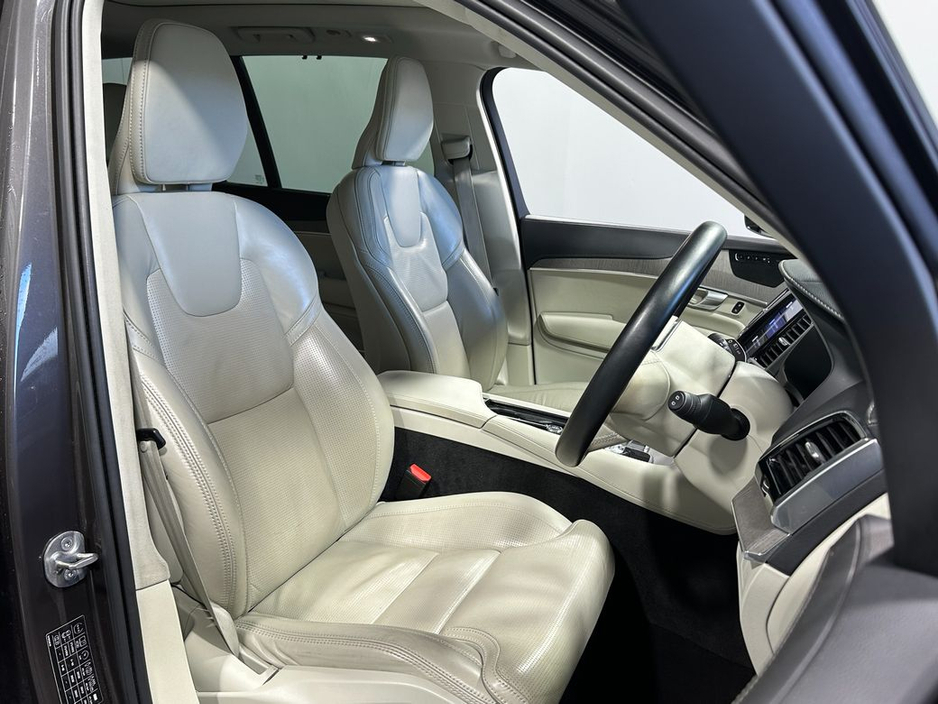 2023 Volvo XC90 T8 AWD Dark Theme €67,800