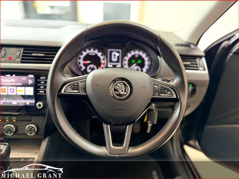 2018 Skoda Octavia - image 21