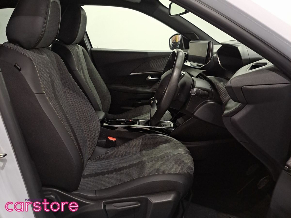 2024 Peugeot 2008 - image 12