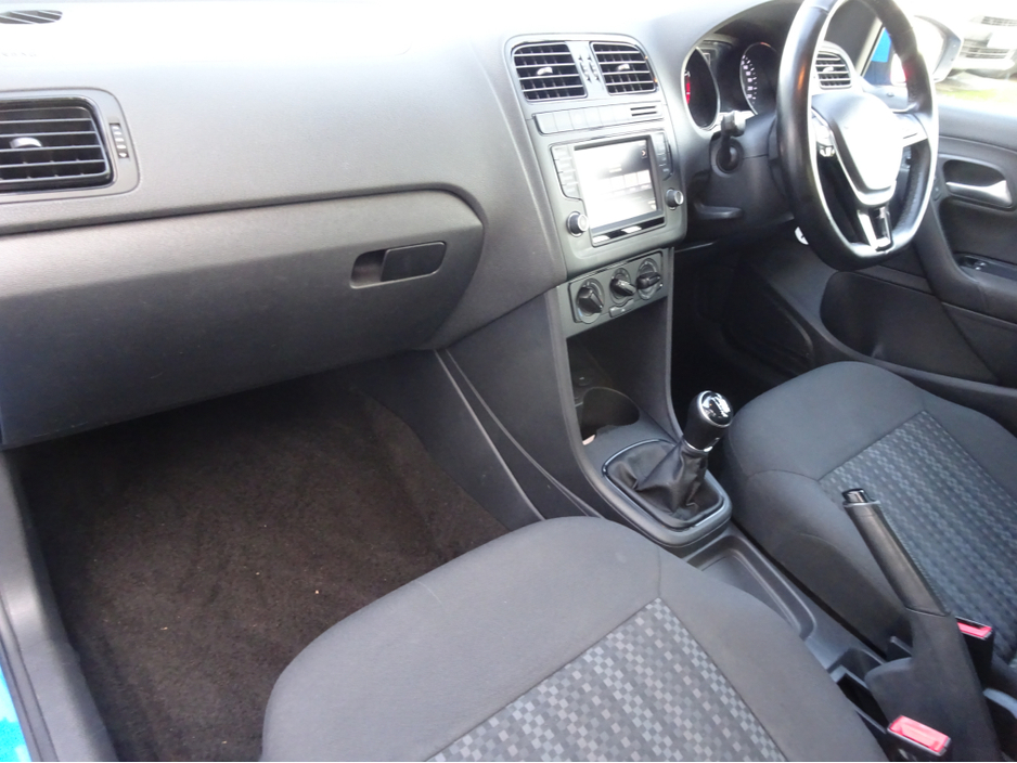 2017 Volkswagen Polo TRENDLINE 1.0 60HP MANUAL 5 SPEED 5 DOOR KEY 131 €9,950
