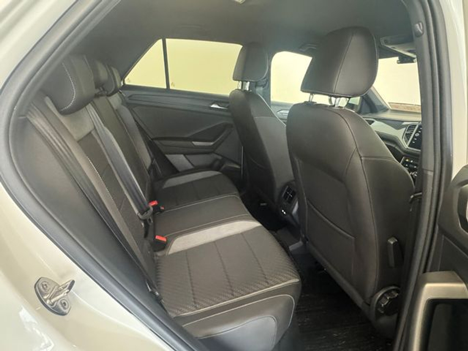 2021 Volkswagen T-Roc 2.0 TDI 150bhp R-Line DSG €26,995