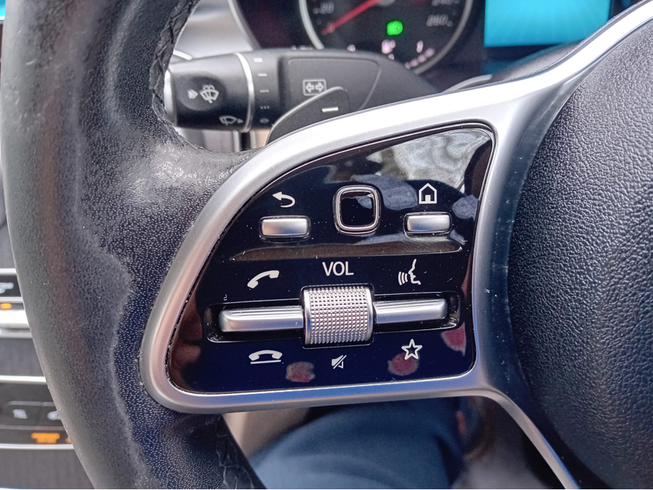 2019 Mercedes-Benz C Class - image 28