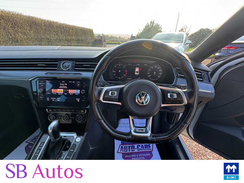 2018 Volkswagen Passat - image 11