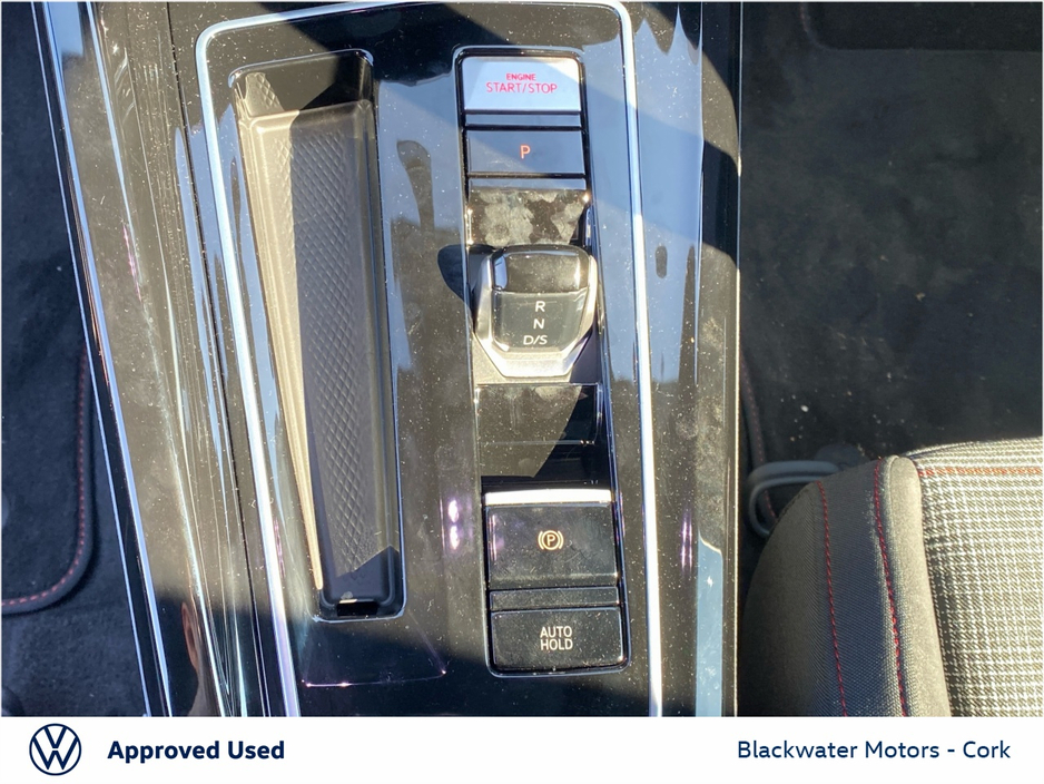 2026 Volkswagen Golf - image 22