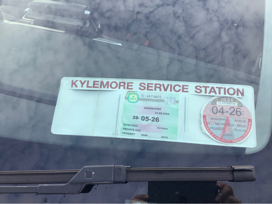 2016 Peugeot 2008 - image 8