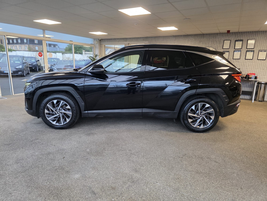 2022 Hyundai Tucson - image 5