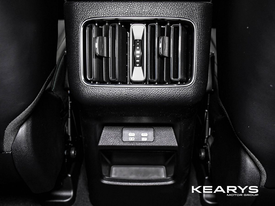 2026 BYD Seal U - image 14