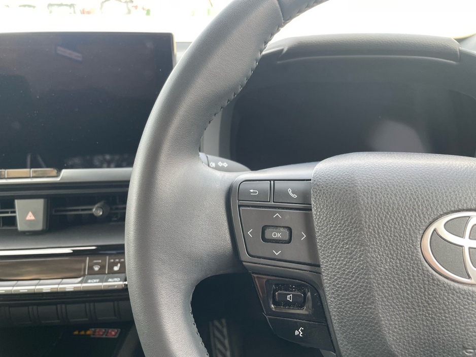 2024 Toyota C-HR - image 17