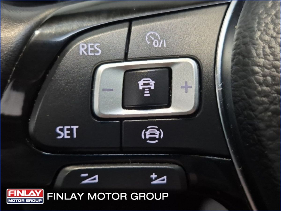 2019 Volkswagen Tiguan - image 19