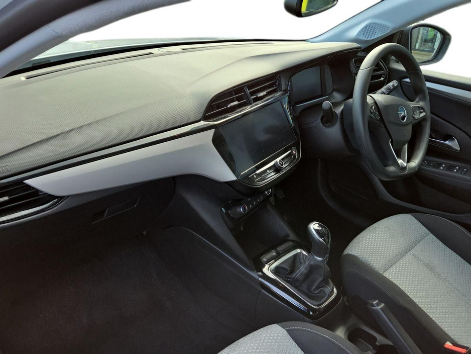 2025 Opel Corsa - image 4