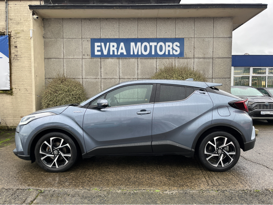 2020 Toyota C-HR - image 6
